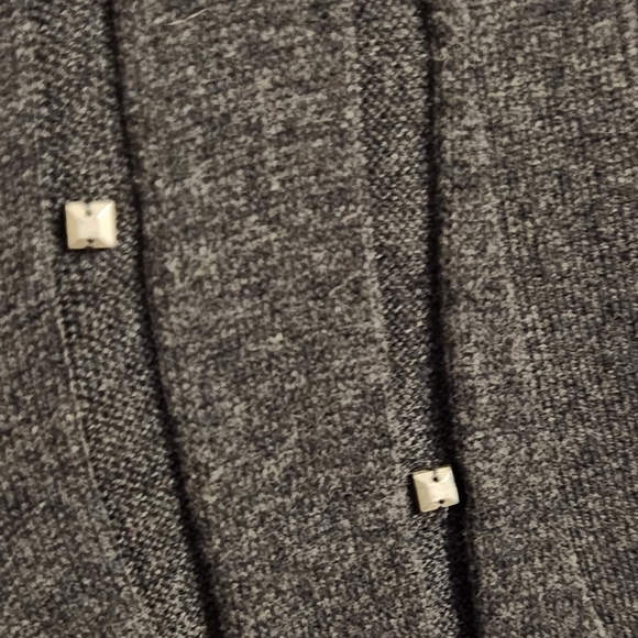 Gray long button up cardigan with front pockets, silver buttons & studs. - Picture 6 of 8